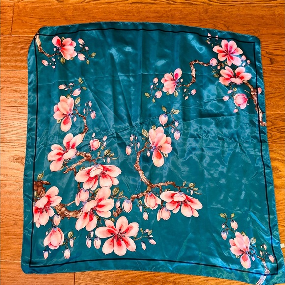 Floral Scarf Set - Picture 3 of 7